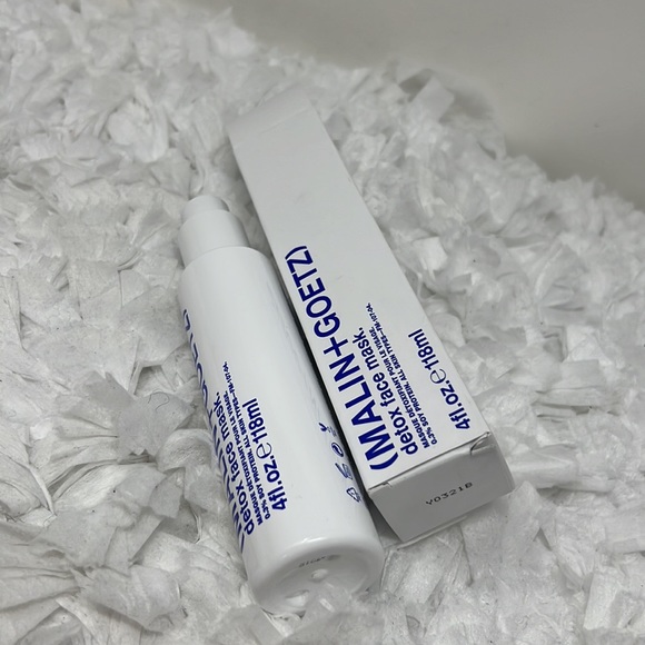 Malin + Goetz Detox Face Mask 4fl. Oz - Picture 6 of 8